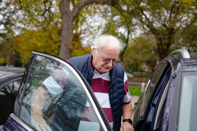 Support worker helping an older participant with daily routines
